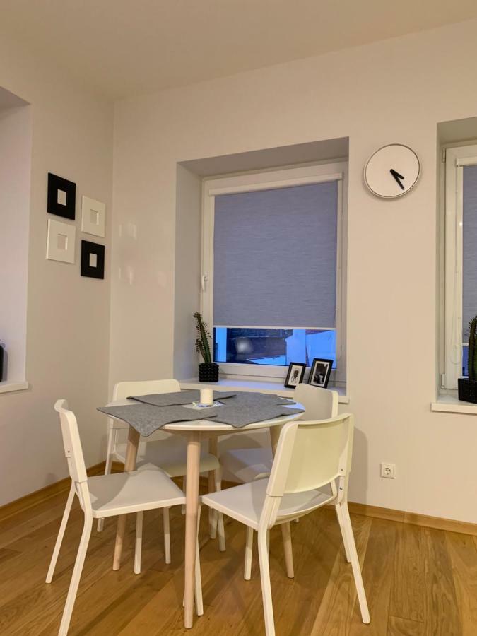 Bright 1Bd Apartment In Old Town By Hostlovers 카우나스 외부 사진